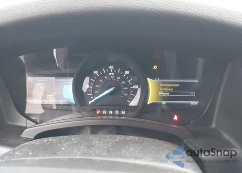 2015 Ford Expedition Xlt z USA, uszkodzony, nr VIN 1FMJU1JT5FEF12917